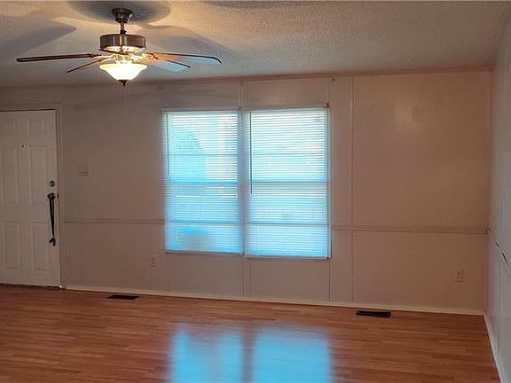 4th image of 1801 Obannon Dr