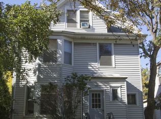 146 Emerald St SE APT 1, Minneapolis, MN 55414