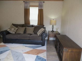 22 Daisy Ln, Weedsport, NY 13166