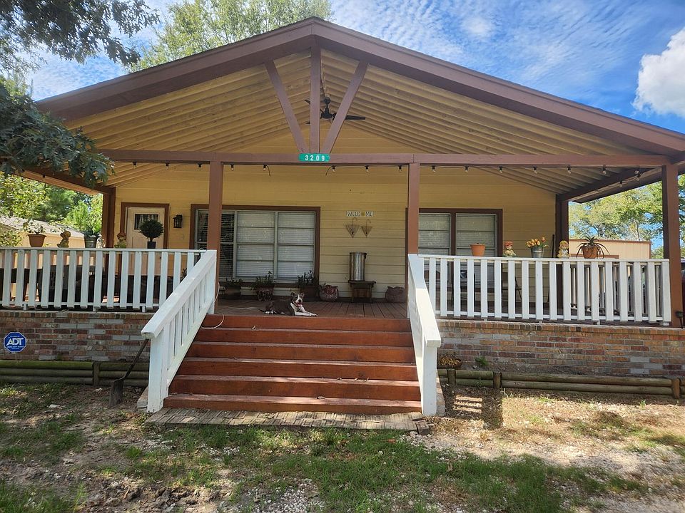 1st image of 3209 Mangum Rd