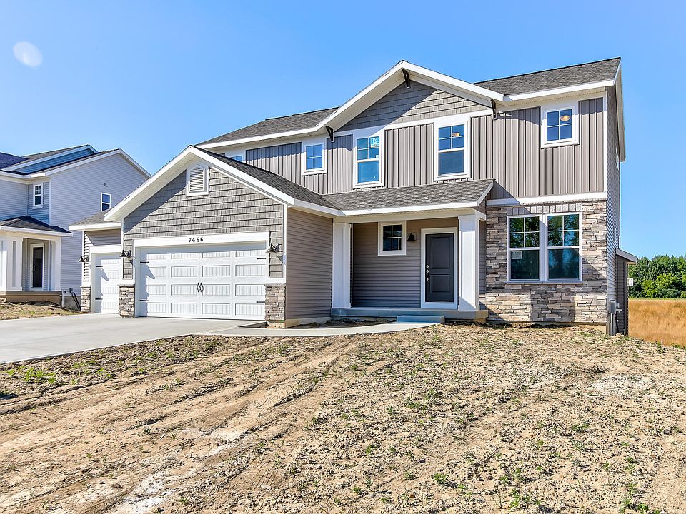 1st image of 7466 Macview Dr #15