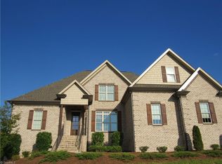 8212 Curraghmore Ct, Stokesdale, NC 27357