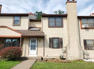 941 Bancroft Pl, Warminster, PA 18974
