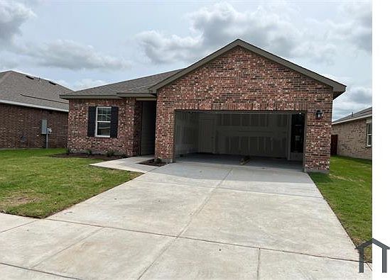 2nd image of 748 Yorkshire Dr