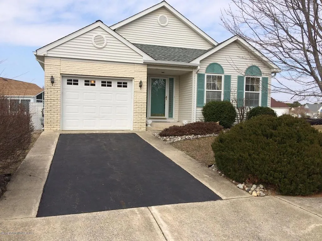 167 Chesterfield Ln photo 1