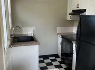 587 N Rosa Parks Way APT 5, Portland, OR 97217