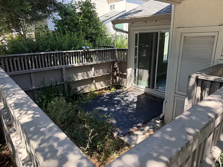 618 S Fair Oaks Ave — Photo 17