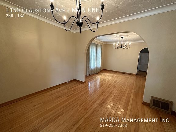 3rd image of 1150 Gladstone Ave