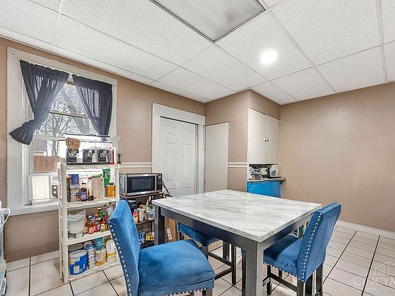 5th image of 518 Vine St