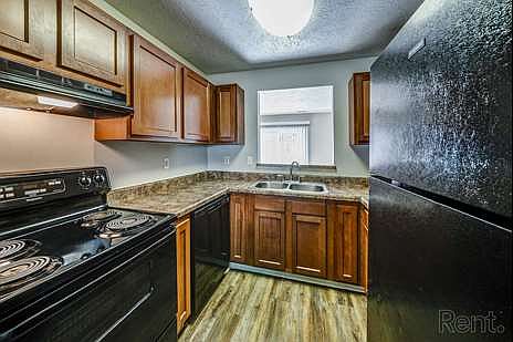 3rd image of 1058 E Ohio St #3ac8ff5a1