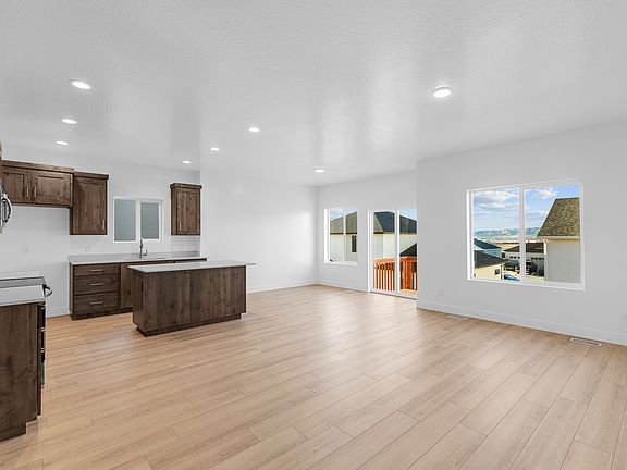 5th image of 387 N Slant Rd #30