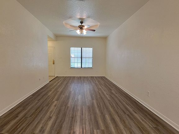 5th image of 914 Crymes Ln