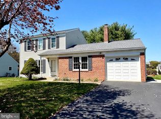 2439 Cypress Dr, Lancaster, PA 17602