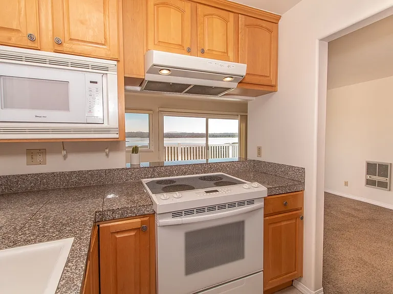 4015 Crown Point Dr #P1 — Photo 9