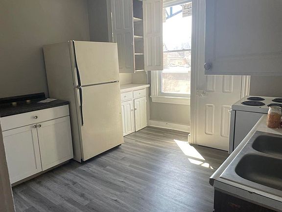 4th image of 510 Vine St Floor 2