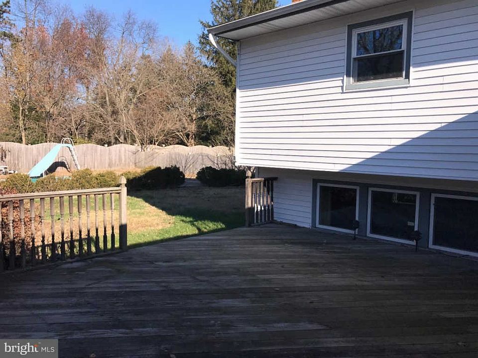 2nd image of 156 Glenbrook Dr