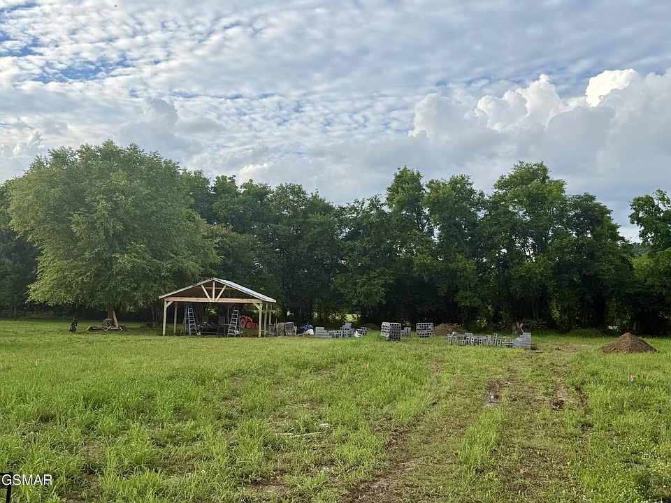 2nd image of 901 Nibor Way Lot 14