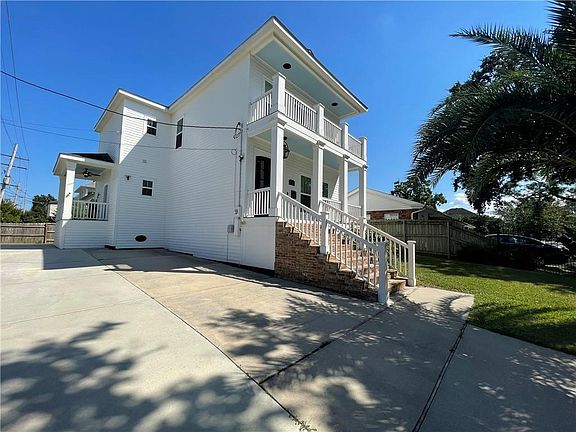2nd image of 6543 Bellaire Dr