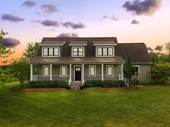 2928 Heeney Rd, Stockbridge, MI 49285