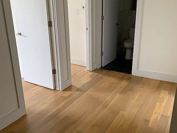 3rd image of 396 Cornelia St #2R