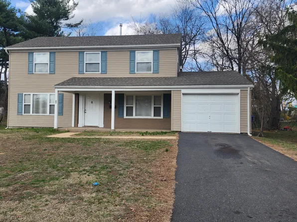 21 Bermuda Cir, Willingboro, NJ 08046