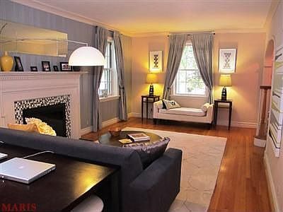 3rd image of 42 Thorncliff Ln