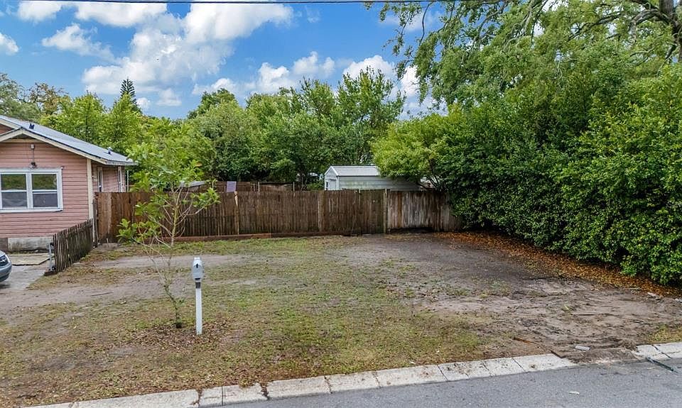 1st image of 1127 Engman St