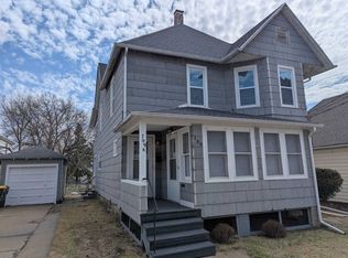 709 S Locust Ave, Freeport, IL 61032