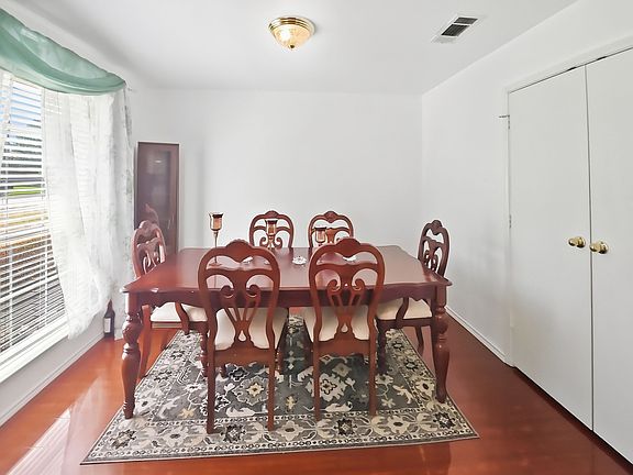 3rd image of 3309 Welch Ln