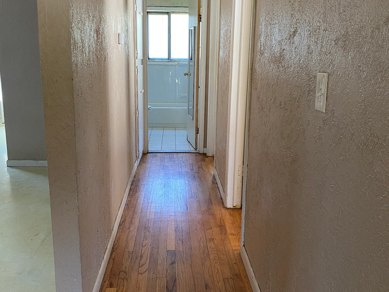 23737 Columbus Ave — Photo 2
