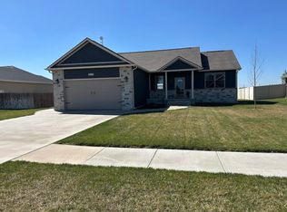2231 Prairie Rose Dr, Great Bend, KS 67530