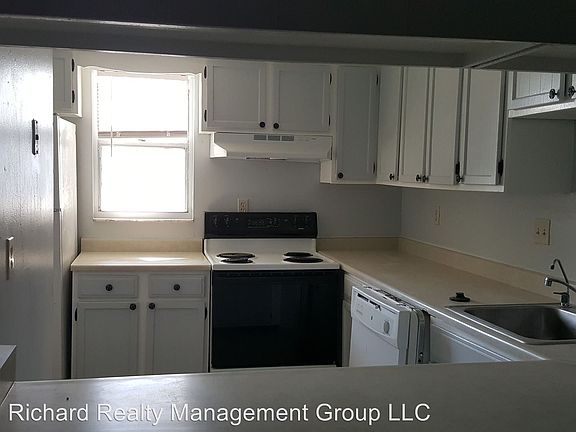3rd image of 6037 Amberly Ct