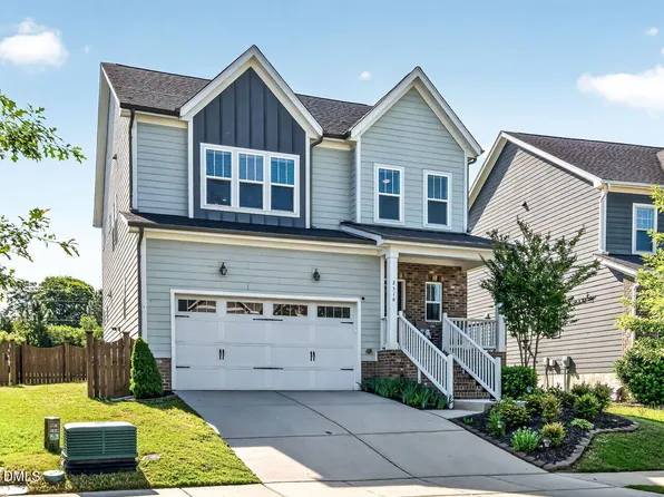 2516 Glade Mill Ct, Fuquay Varina, NC 27526