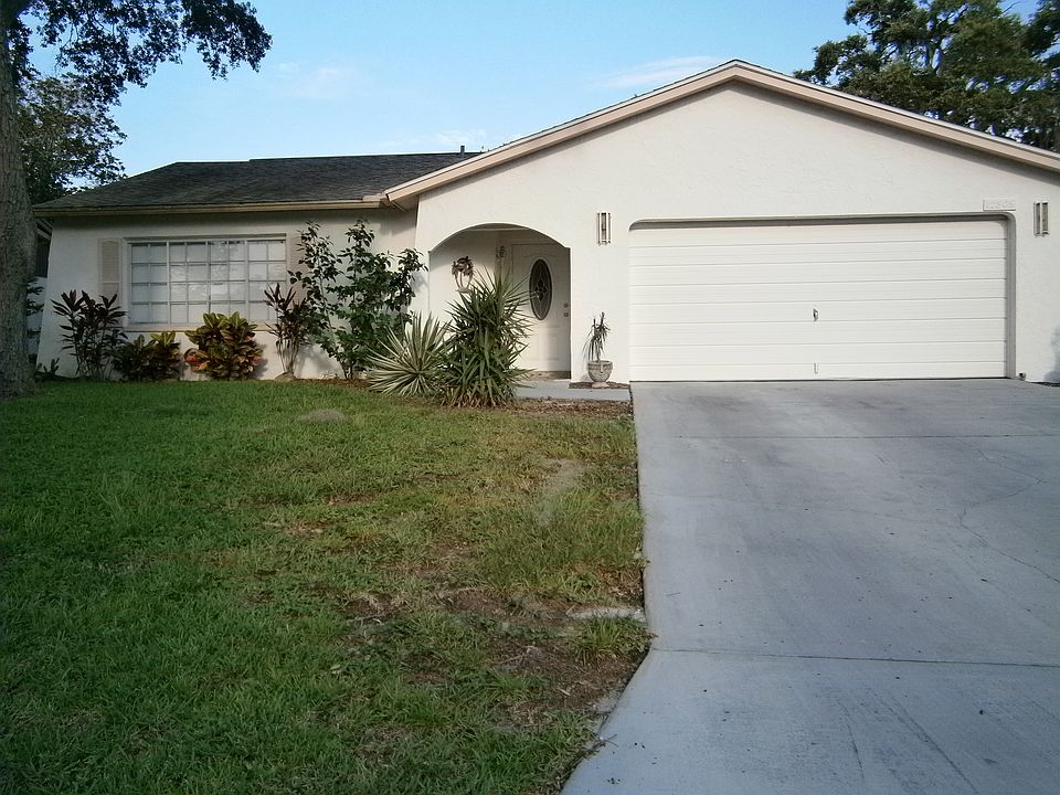1st image of 12806 Woodbine Dr