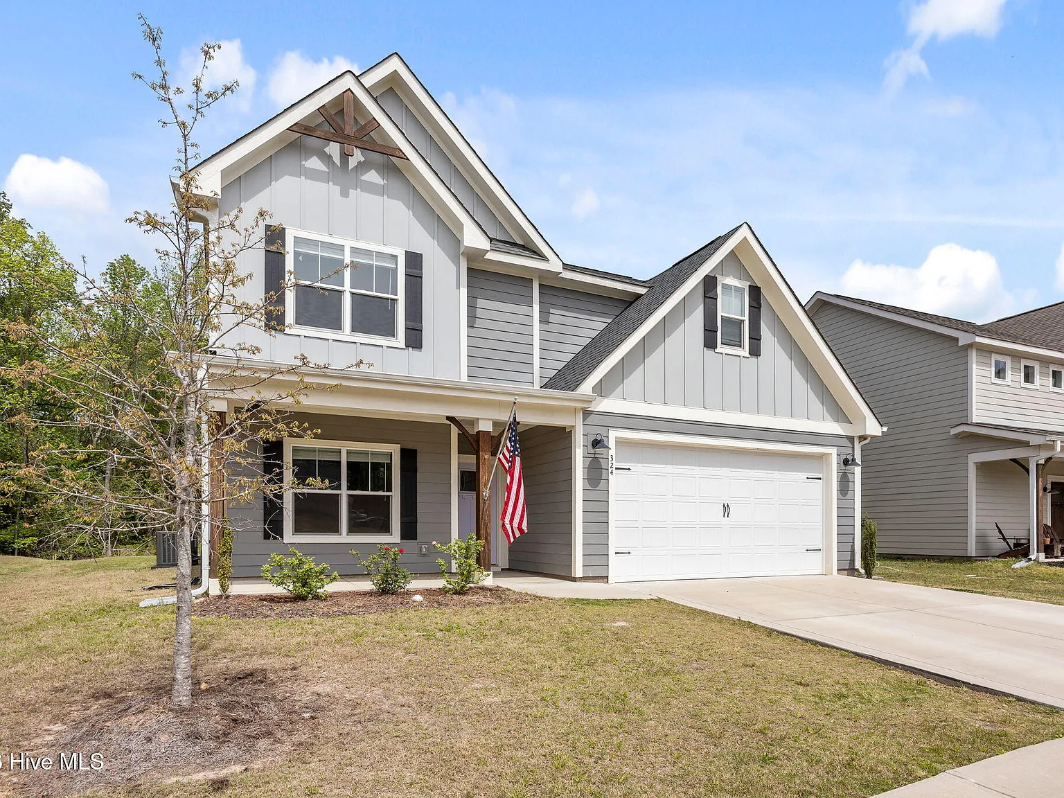 4 bed, 3.0 bath, 2448 sqft, $2,400 — Photo 4