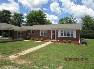 465 McClung St, Phil Campbell, AL 35581