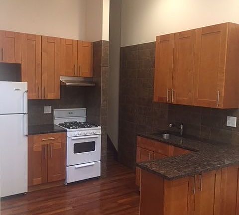 2nd image of 290 15th St APT 1F