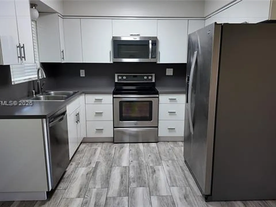 220 SW 80th Ave #0