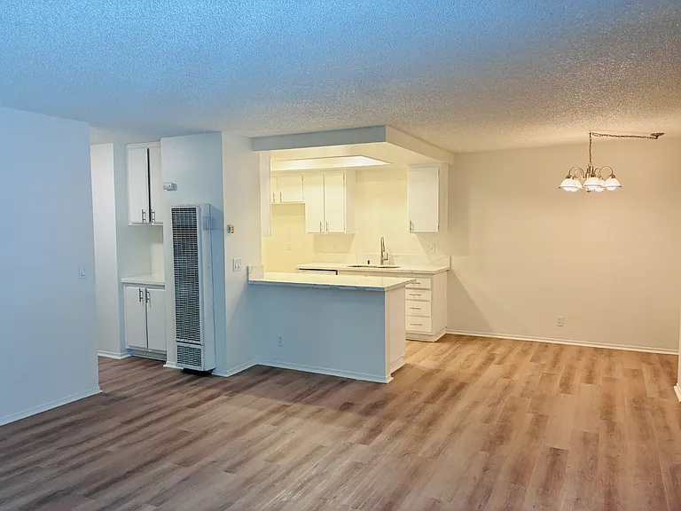 1210 S Sharon Cir #101 — Photo 12