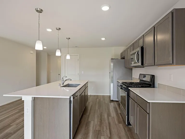 9214 Candytuft Dr SE — Photo 14