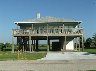449 Atkinson St, Crystal Beach, TX 77650