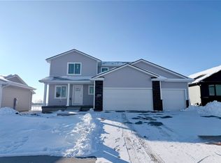 1000 Willow Valley Dr, Norwalk, IA 50211