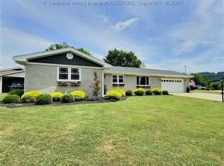 139 Shawnee Est, Winfield, WV 25213