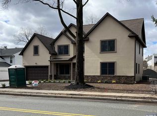 356 Main St, Emerson, NJ 07630