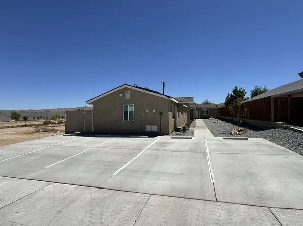 905 Dolphin Ave, Ridgecrest, CA 93555