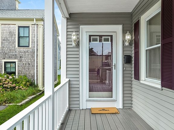 2nd image of 17 Campbell St
