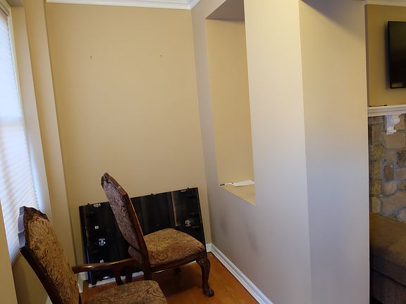 5th image of 37 Murray Ave