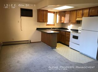 1312 E 6th St APT 1, Sioux Falls, SD 57103