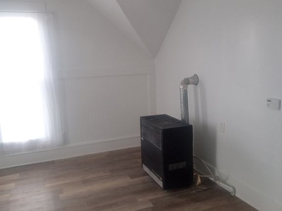 4th image of 563 W Taylor St #Up