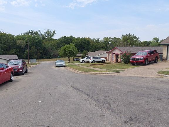 3rd image of 3984 Granite Hill Dr